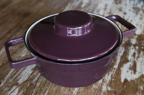 Porcelain Enamel Cookware: everything You Need to Know – DishesOnly