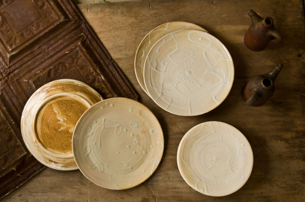 Embossed Ceramic Dinner Set